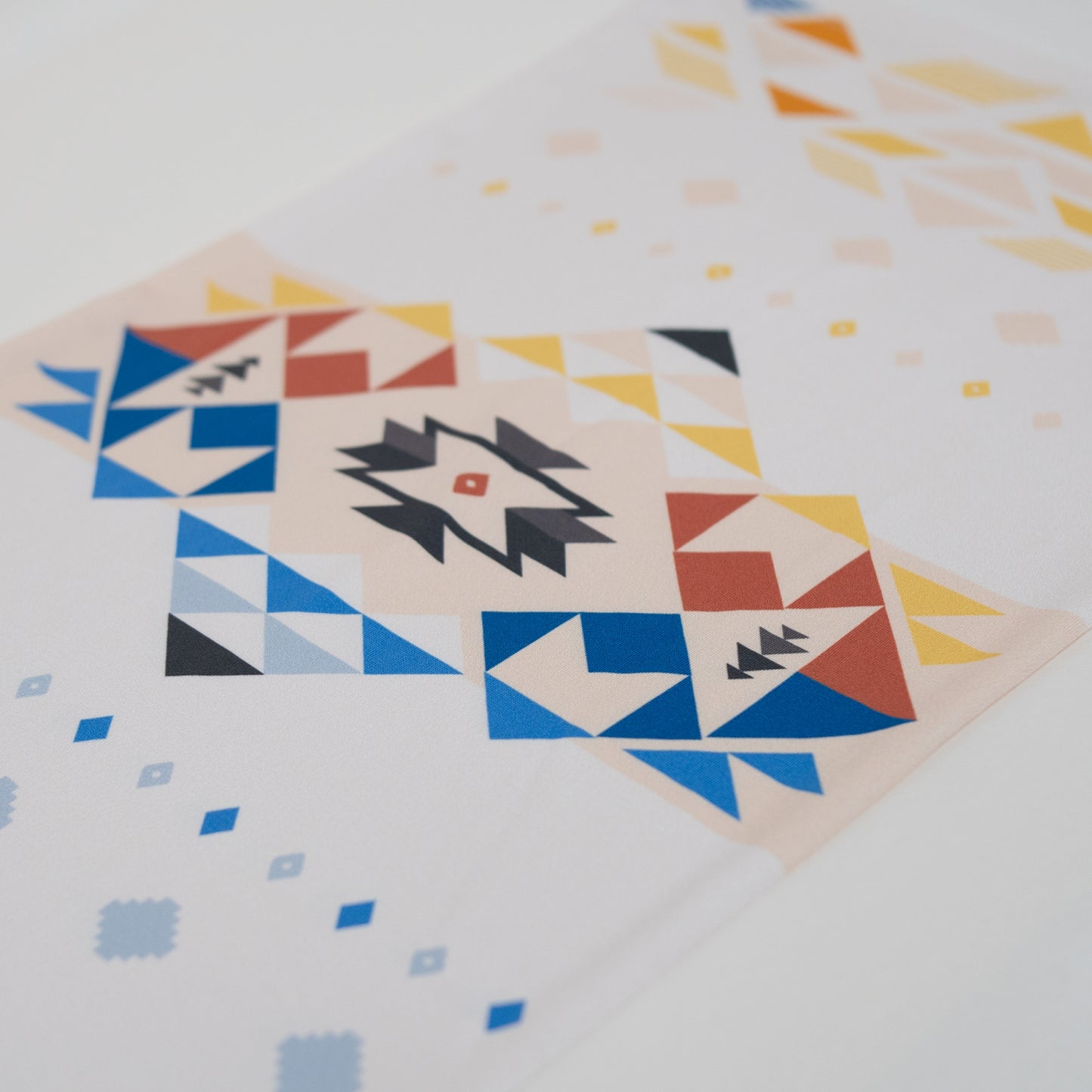 Performance cooling neck gaiter | Navajo White