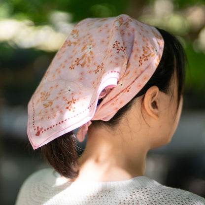 The three hares Bandana | Pink